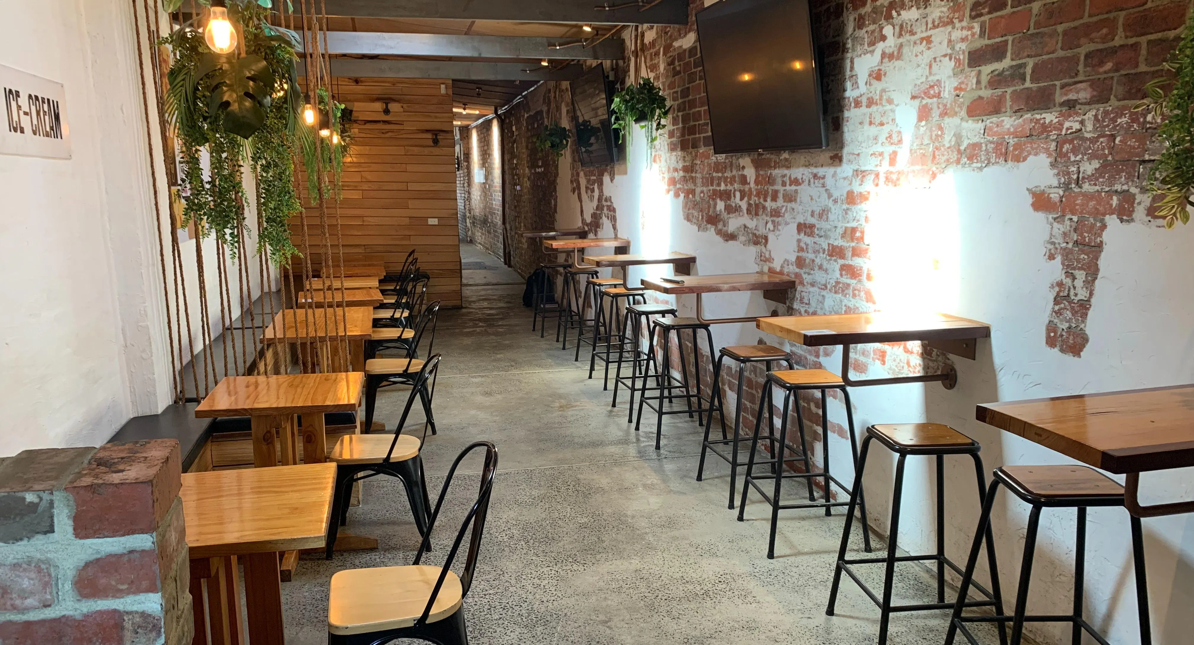 Photo of restaurant Burger Bliss in Glen Huntly, Melbourne - Photo 9