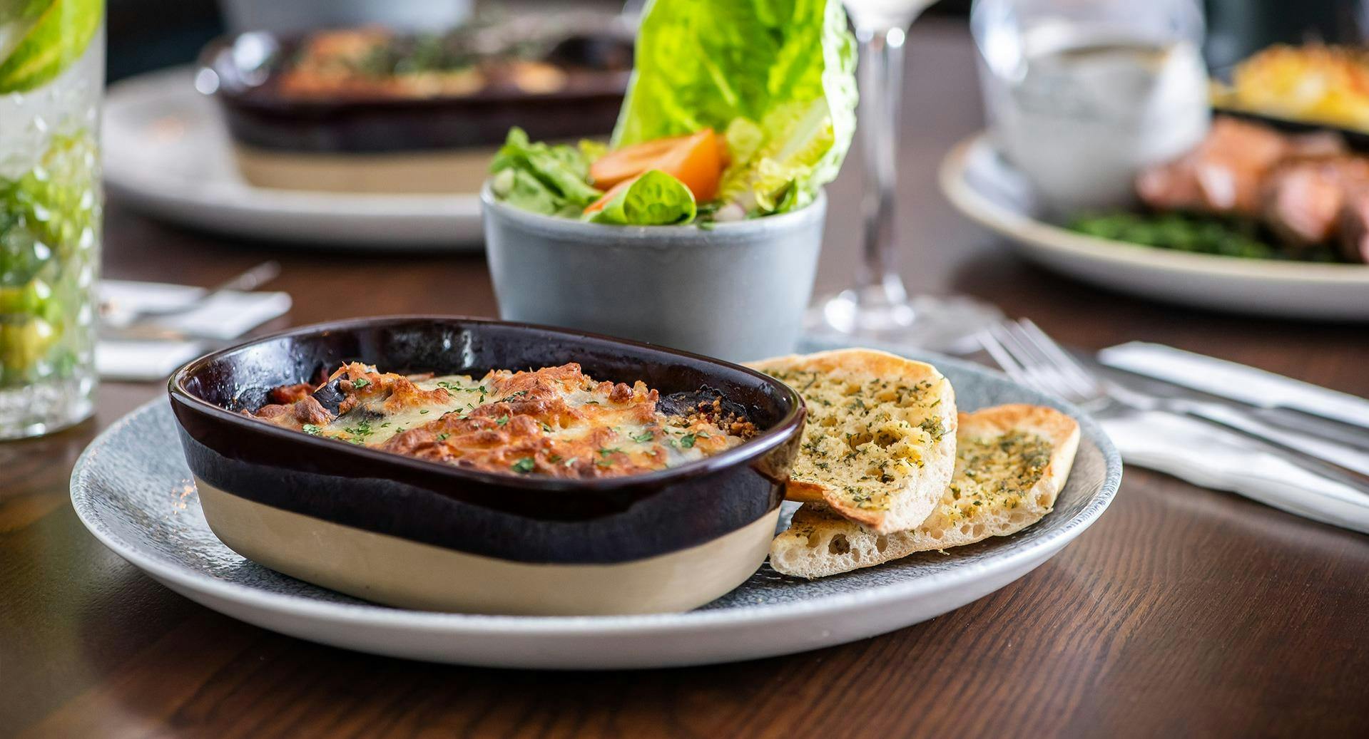 Restaurant The Commodore in Town Centre, Helensburgh