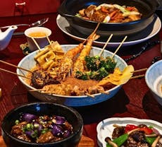 Restaurant Mimi Restaurant in Clarke Quay, Singapore