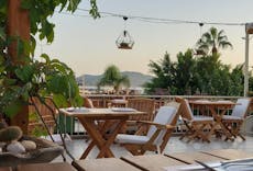 Restaurant Mezetaryen Wine & Meze in Kas, Antalya