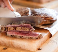 Restaurant Casa Serra in Frazione Montegrosso Cinaglio, Asti