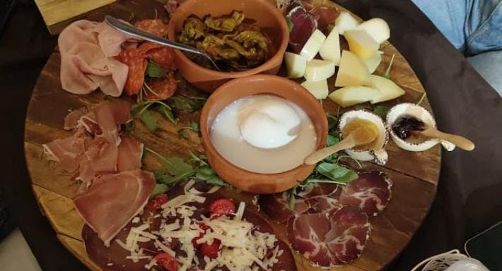 Restaurant Pizzeria e pronto cuoci Lievità 24 Brindisi in Centro Storico, Brindisi