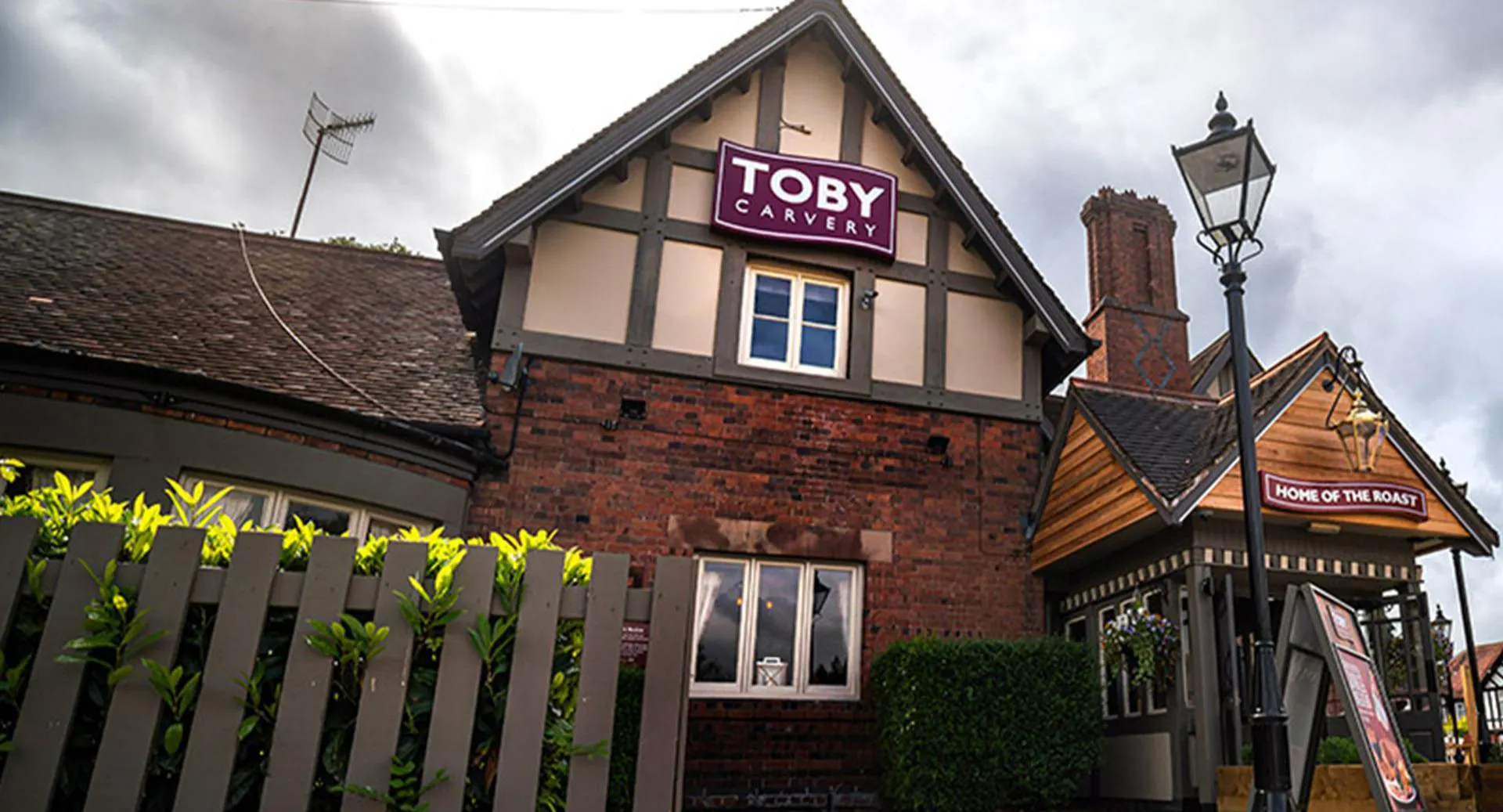 Photo of restaurant Toby Carvery Bruntcliffe in City Centre, Leeds - Photo 3