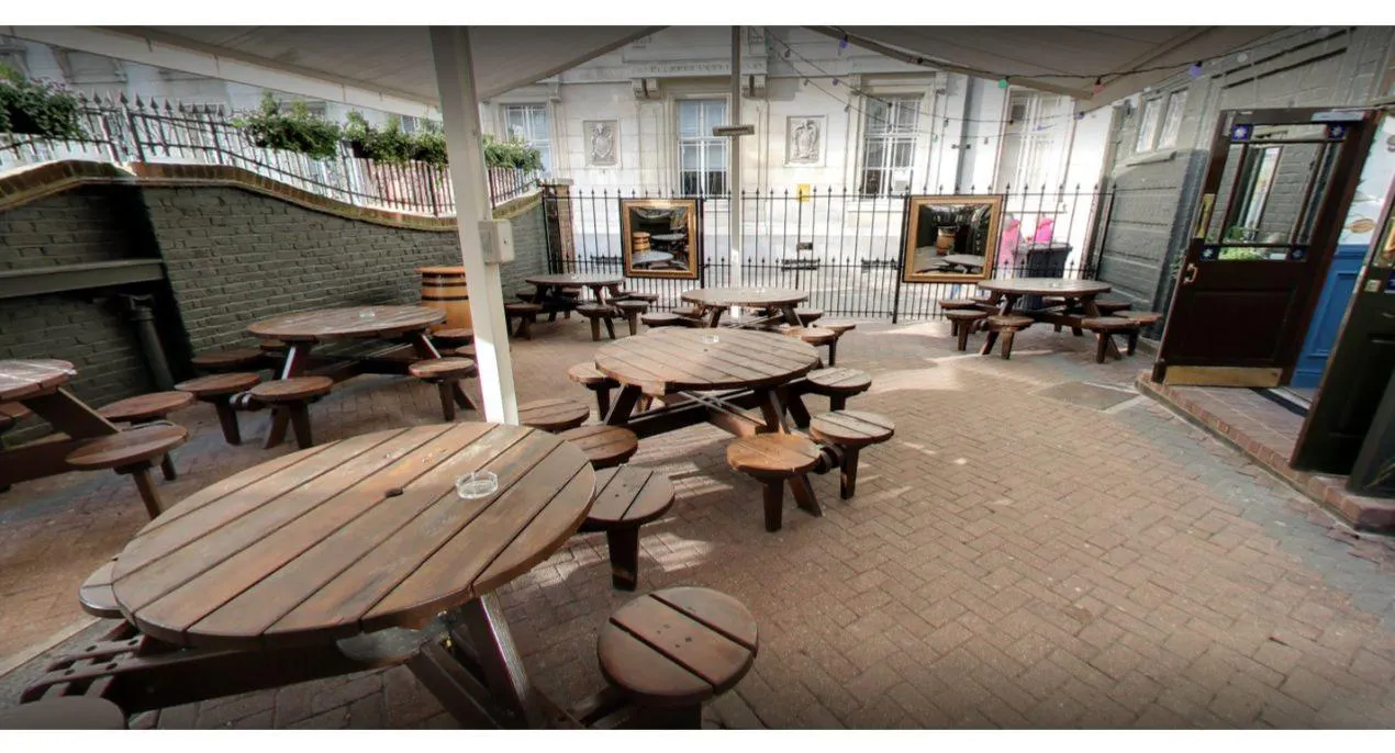 Photo of restaurant Golden Fleece, Chelmsford in Town Centre, Chelmsford - Photo 8