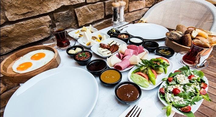 Photo of restaurant Dhabi Lounge in Yeniköy, Istanbul - Photo 7