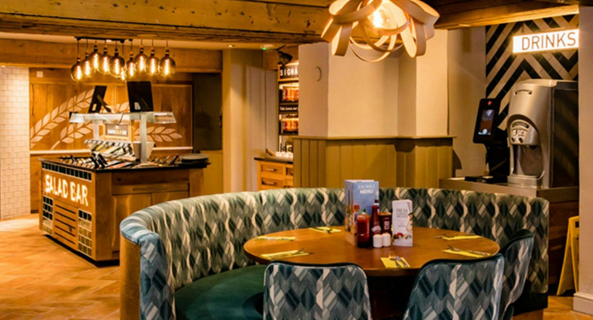 Image 2 of restaurant HARVESTER BORDERER NEWPORT