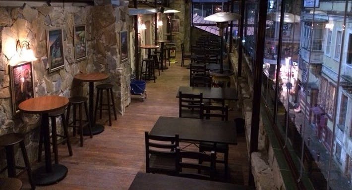 Alsancak, İzmir şehrindeki Sherwood Restaurant restoranının fotoğrafı
