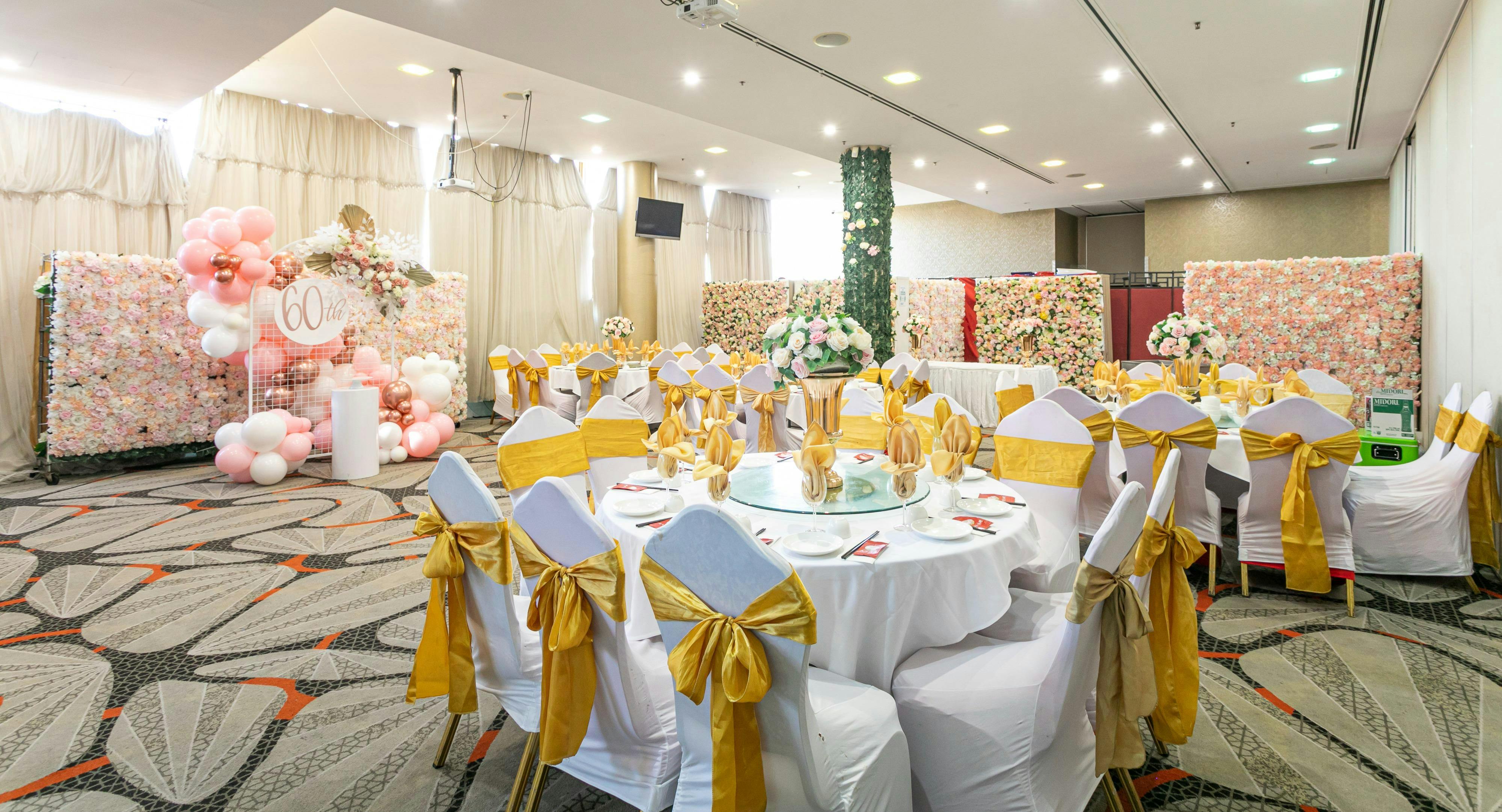 Restaurant Golden Palace Seafood Restaurant in Cabramatta, Sydney