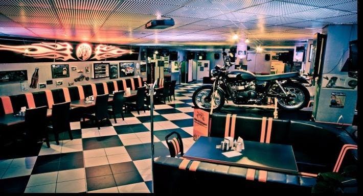 Image 1 of restaurant Flame Diner