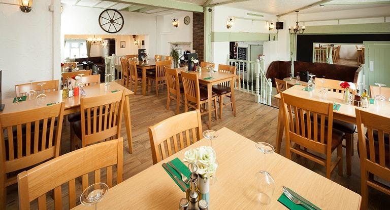 Photo of restaurant King William IV in Mangrove Green, Luton