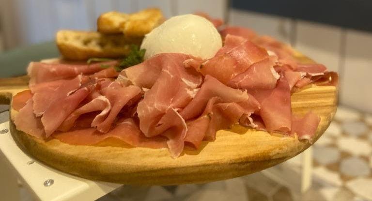 Photo of restaurant Johnny Take Ue' Cafè, Pizza & Cucina in City Centre, Turin