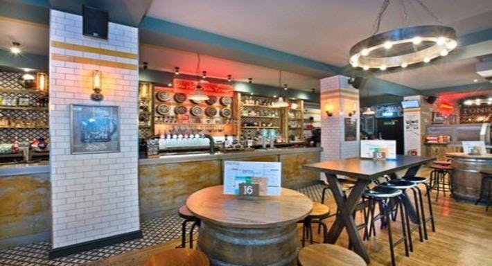 Restaurant Editor's Tap, Fetter Lane London in Soho, London