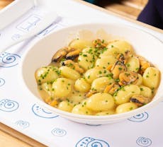 Restaurant Lato Mare (Via Caminadella) in Ticinese, Milan