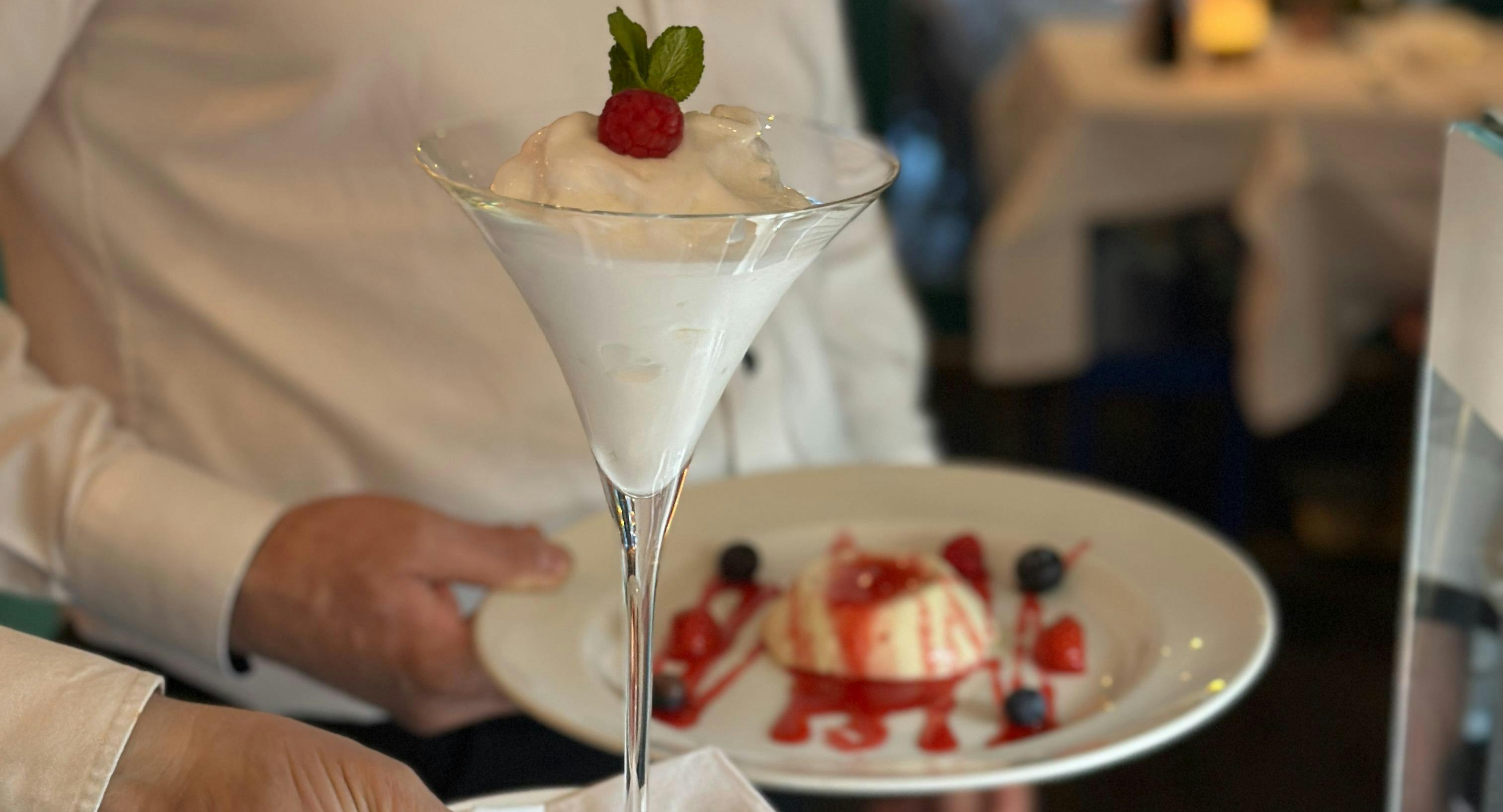 Photo of restaurant Riviera Restaurant & Bar in Charlottenburg, Berlin - Photo 7