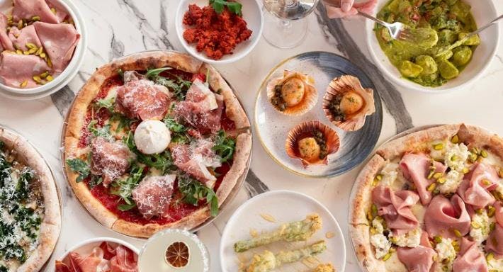 Restaurant La Riva in Narrabeen, Sydney