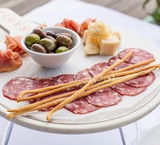 Restaurant Le Sands Restaurant in Newtown, Sydney