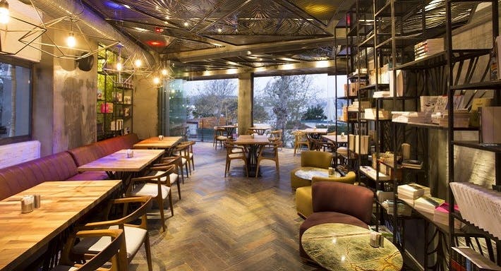Arnavutköy, Istanbul şehrindeki Ada Cafe Kuruçeşme restoranının fotoğrafı