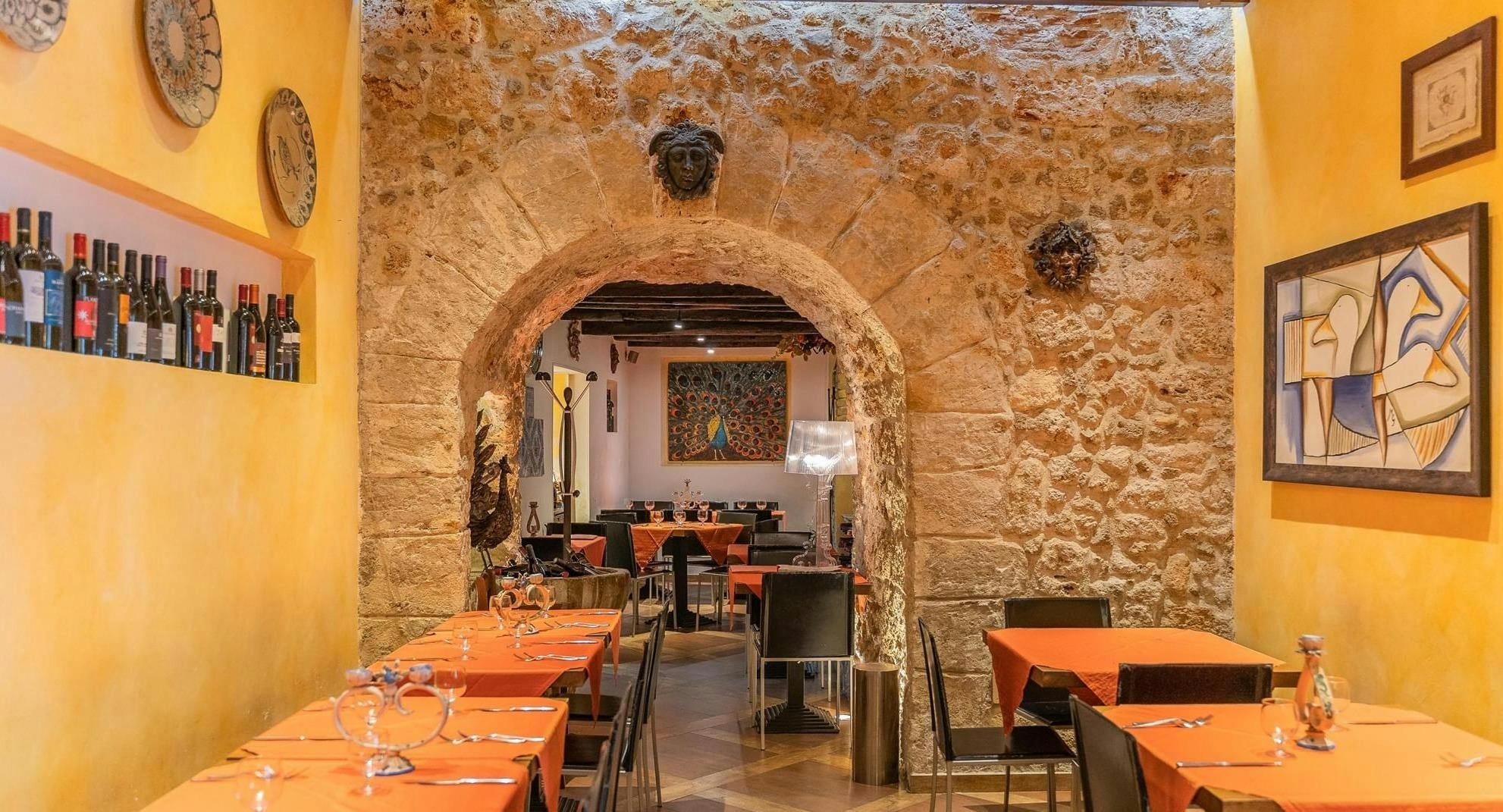 Foto del ristorante Taverna del Pavone a Monreale, Palermo