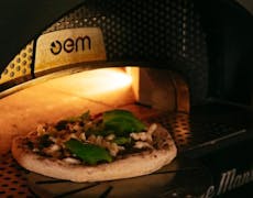 Restaurant Hydra - Sip, Slice, Savor in Centro Storico, Naples