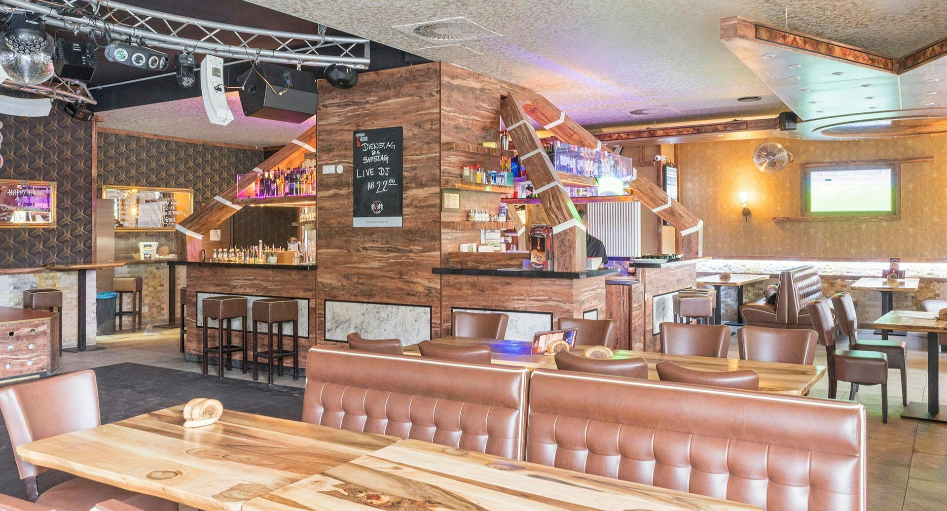 Photo of restaurant Oase Deluxe Cocktailbar Karl - Liebknecht-Straße in Mitte, Berlin - Photo 6