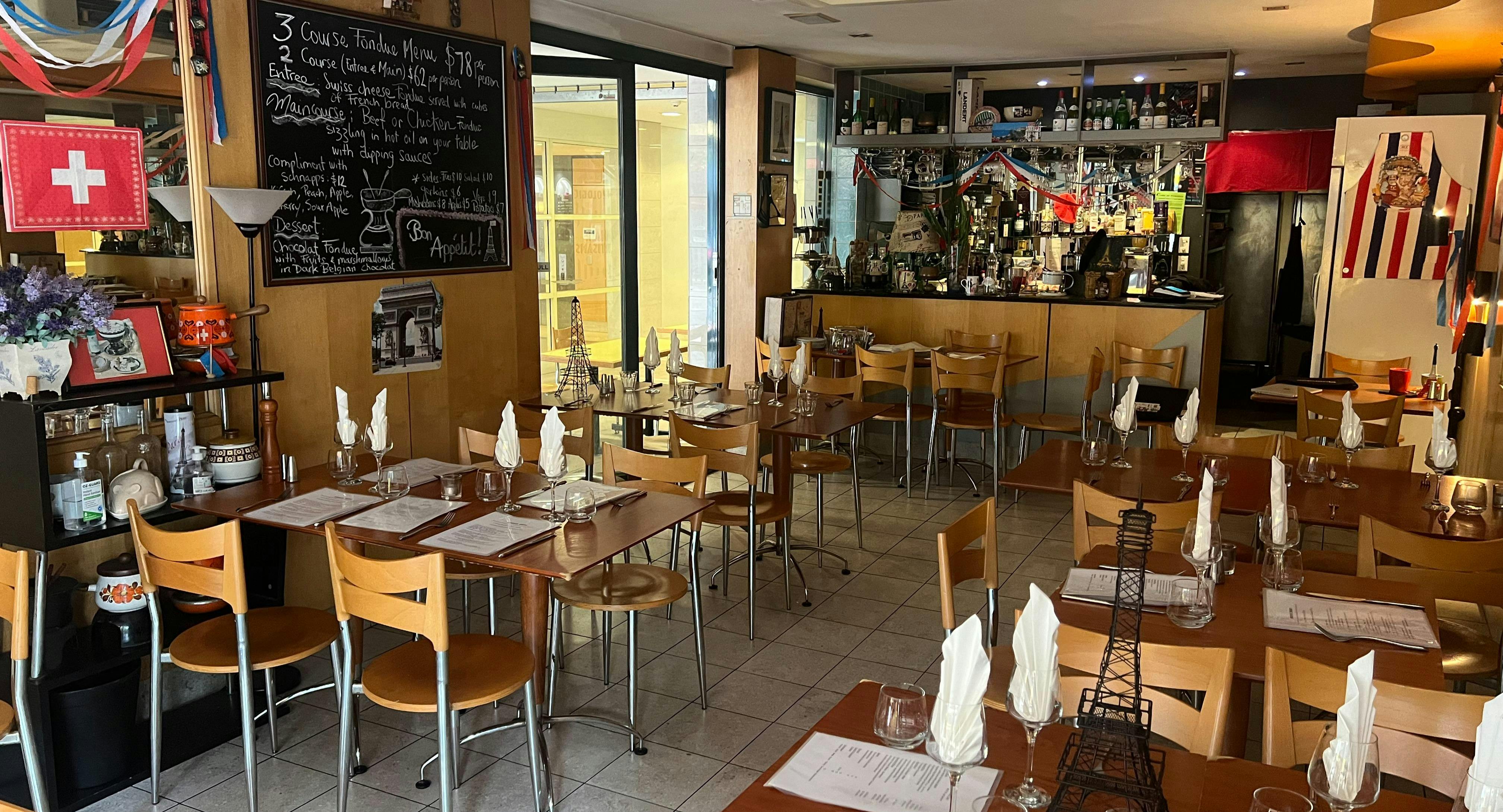 Bookings at Cj's French & Fondue Restaurant in Neutral Bay, Sydney