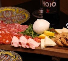 Restaurant Tagliere Alcolico in Centro Storico, Naples