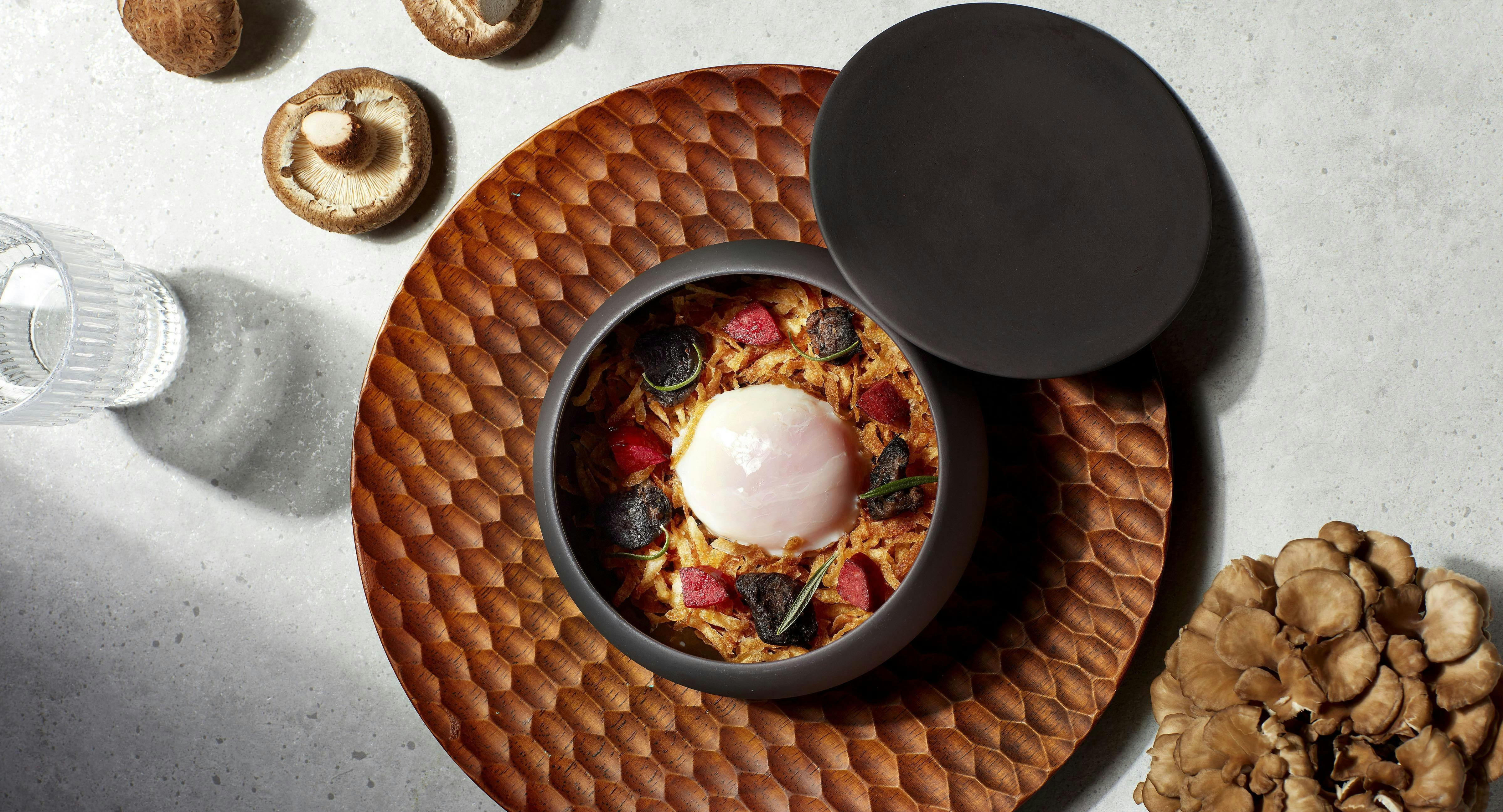 Restaurant VENUE By Sebastian in Shenton Way, Singapore