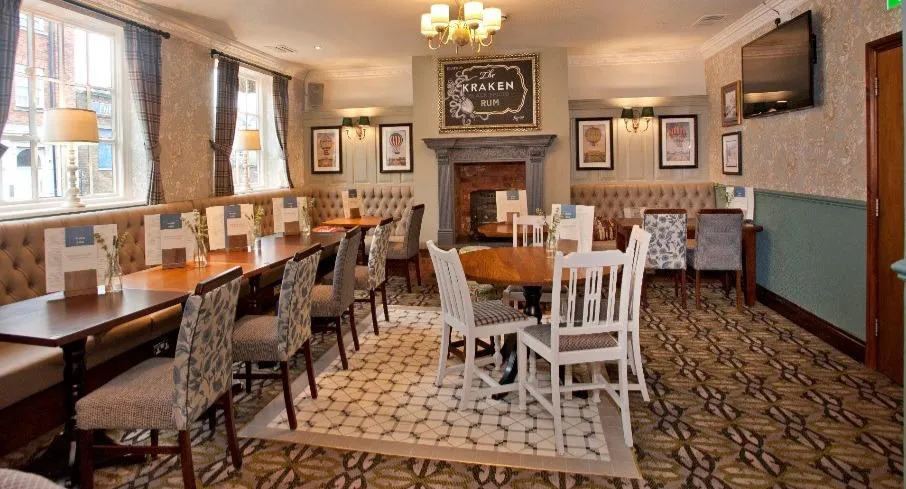 Photo of restaurant The Waterside Inn Ware in Town Centre, Harlow - Photo 11