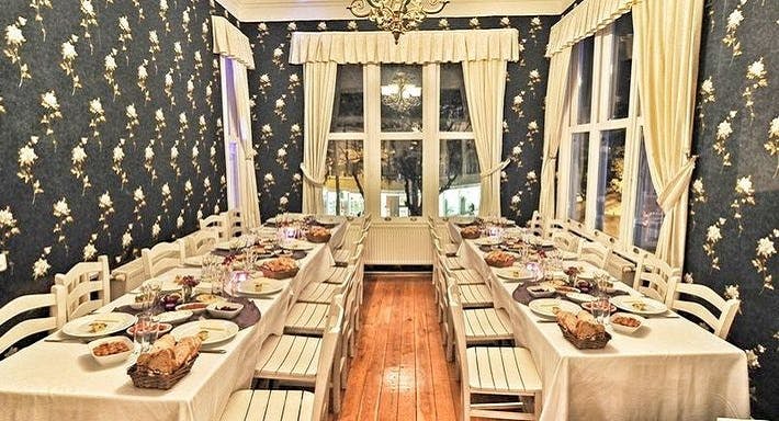 Mor Meyhane Kadıköy restoranının 1 fotoğrafı