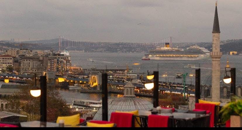 Fatih, İstanbul şehrindeki La Vista Bosphorus restoranının fotoğrafı