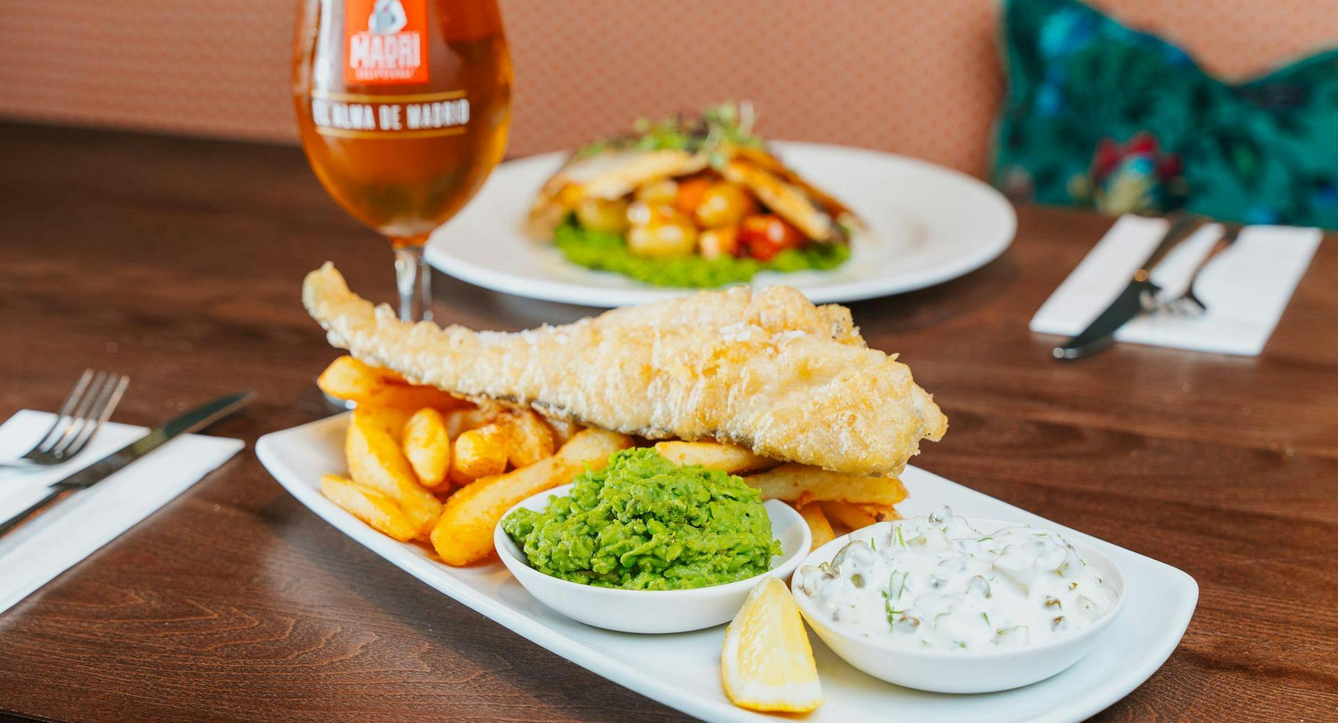 Image 1 of restaurant RED LION HANDCROSS