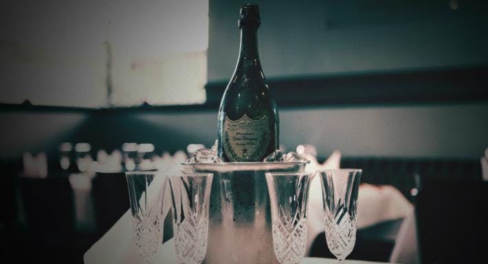 Spice Lounge Kitchen In Edinburgh East Craigs Book Online