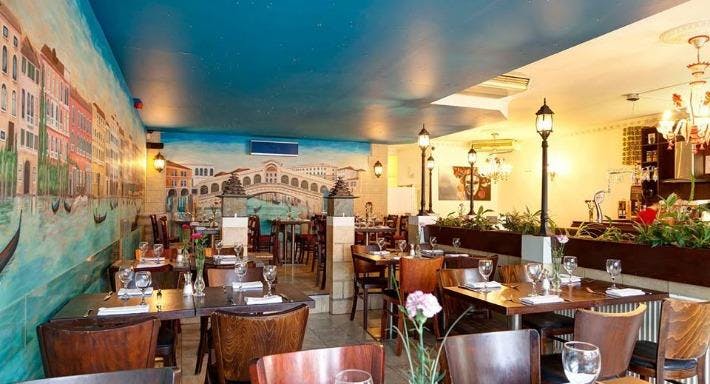 Photo of restaurant Rialto Lounge in Dorking, Dorking