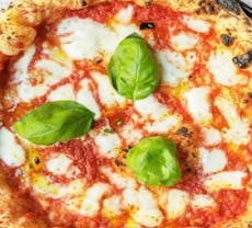 Restaurant 'A Pazziella in Porta Romana, Milan