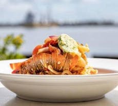 Restaurant Al Saniour City View in Docklands, Melbourne