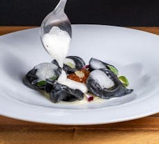 Restaurant DUE_cucina_vini_cocktail in Quadrilatero, Turin