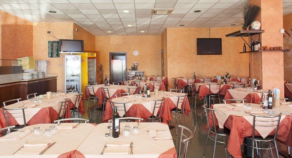 Photo of restaurant Ristorante Pizzeria La Rocchetta in San Zeno Naviglio, Brescia
