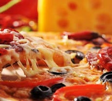 Restaurant Valentine Woodfire Pizza and Cafe in Narraweena, Sydney