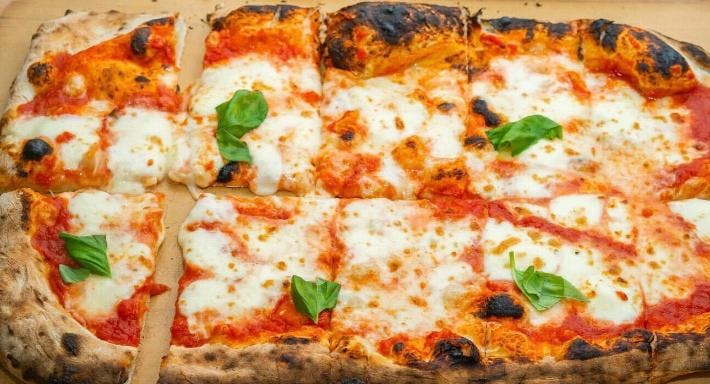 Restaurant Mezzaluna da Gigino in Colli di Fontanelle, Naples