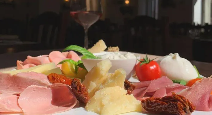 Restaurant Nove Radici - Apulian Food Experience in Centro Storico, Brindisi