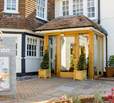 Restaurant HARVESTER YEOMAN WEST BYFLEET in Woking, Woking