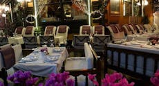 Sultanahmet, İstanbul şehrindeki Babylonia Garden Terrace restoranı