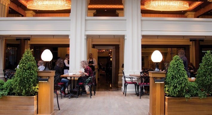 Karaköy, İstanbul şehrindeki Sofra London Restaurant & Bar restoranının fotoğrafı