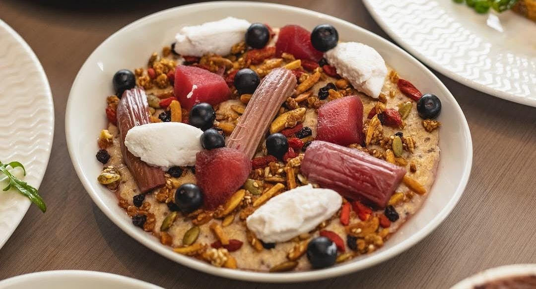 Restaurant The Local Eatery Cafe, Bar & Restaurant in Armstrong Creek, Geelong