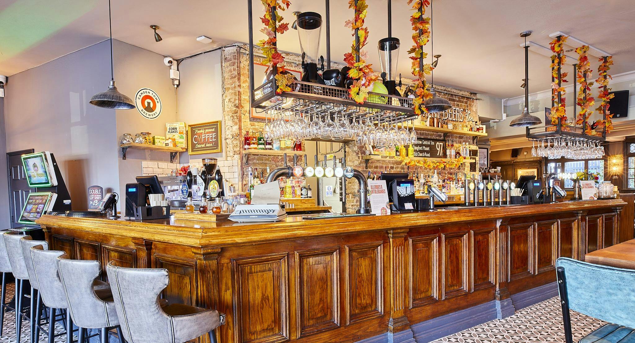 Photo of restaurant The Bell, Walthamstow in Walthamstow, London - Photo 2