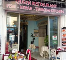 Fatih, İstanbul şehrindeki Queen Fish & Kebap House restoranı