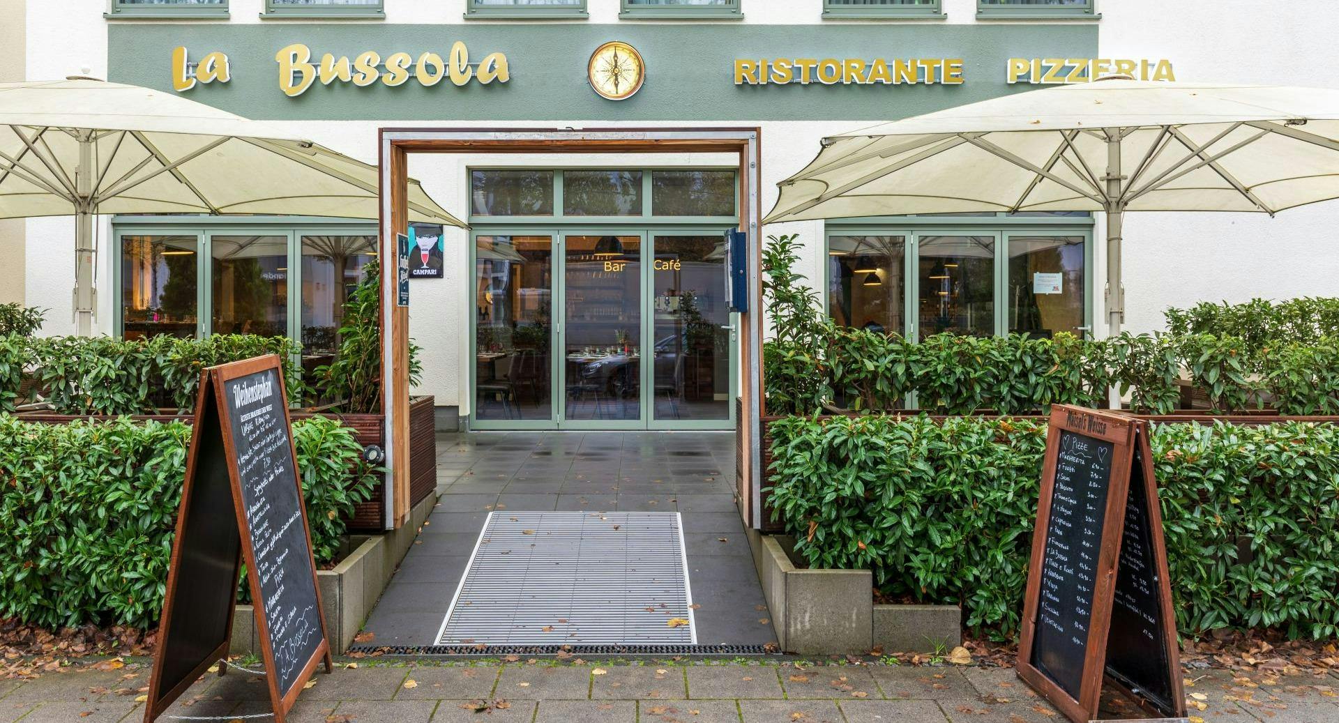 Photo of restaurant La Bussola in Braunsfeld, Cologne