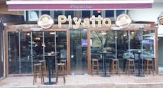 Beşiktaş, İstanbul şehrindeki Piyatto Bar restoranı