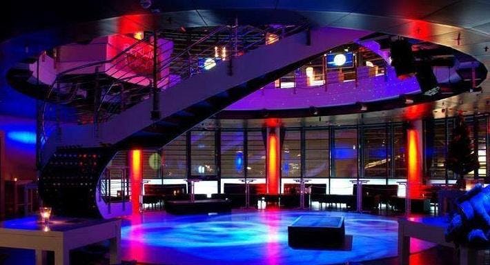 Image 1 of restaurant E4