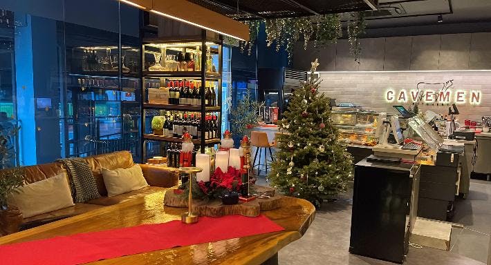 Restaurant Cavemen Social in Balestier, 新加坡